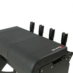 POIGNEES LEANING POST...